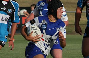 Bulldogs attack - Bulldogs vs Sharks Matty's Cup trial game 