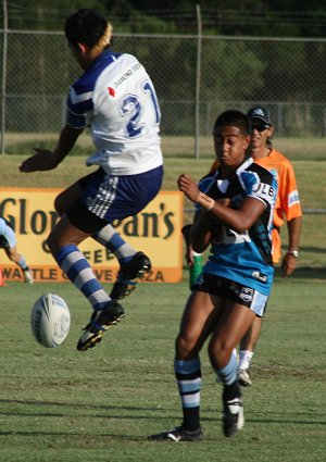 Great action in the Bulldogs vs Sharks Matty's Cup trial game