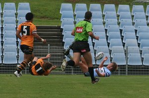 Stewart Mills runs in his 2nd try - Sharks vs Tigers SG Ball Round 1 (Photo : ourfooty media)