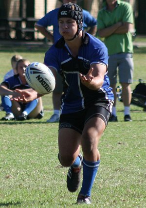 Woolooware HS v Sylvania HS Schoolboys Trophy action (photo's : ourfootymedia)