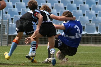 Cronulla Sharks Academy Under 15's v Group 10 JRL action (Photo : ourfootymedia) 