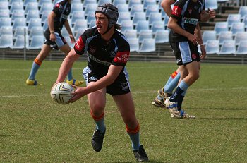 Cronulla Sharks Academy Under 15's v Group 10 JRL action (Photo : ourfootymedia) 