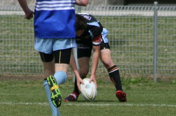 Cronulla Sharks Academy Under 15's v Group 10 JRL action (Photo : ourfootymedia) 