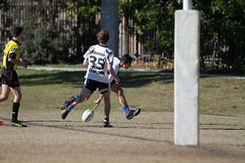 Cronulla Sharks Academy U14s v Canterbury Bankstown Bulldogs Action (Photo : steve montgomery / OurFootyTeam.com)