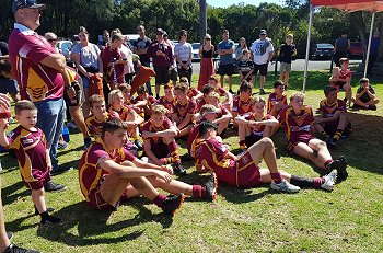 Kurnell Stingrays u14s celebrate winning the 2019 Grand Final (Photo : Steve Montgomery / OurFootyTeam.com)