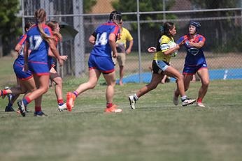 Cronulla - Sutherland Sharks v Newcastle Knights Tarsha Gale Cup u18 Girls Rugby League Trial Match Action (Photo : steve montgomery / OurFootyTeam.com)