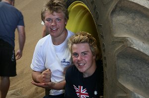 Zac & Tommy fit into the tyre 