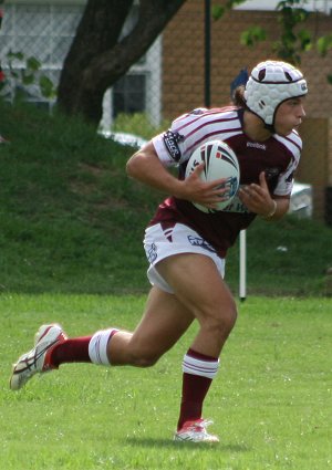 Manly SeaEagles Harld Matthew's up captain LUKE VESCIO on the burst against the North Sydney Bears (Photo : ourfooty media)