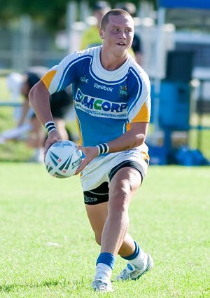 Michaael Parker - Walshe feeds his backs - Gold Coast Titans v Penrith Panthers SG Ball round 5 (Photo's : pTago / ourfooty media)