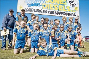 Junee Diesels Under 11's Premiers for 2008 - WINNERS are grinners