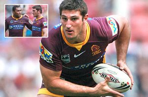 David Taylor powers ahead, and (inset) with the man he'll have to replace, Petero Civoniceva