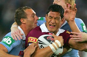 Israel Falou get tackled in State of Origin 1