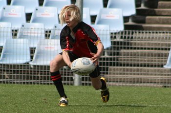 Chase Stanley Cup Grand Final - Endeavour SHS v Westfields action (photo' : ourfootymedia) 