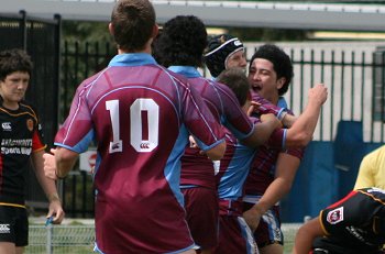 Chase Stanley Cup - Illawarra SHS v The HILLS SHS action (photo : ourfootymedia) 