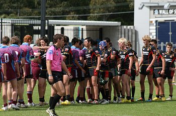 Chase Stanley Cup - Illawarra SHS v The HILLS SHS action (photo : ourfootymedia) 