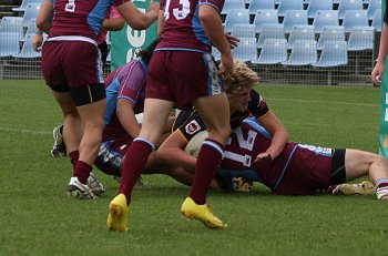 Chase Stanley Cup - Illawarra SHS v The HILLS SHS action (photo : ourfootymedia) 