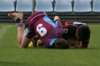 Chase Stanley Cup - Illawarra SHS v The HILLS SHS action (photo : ourfootymedia) 