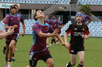 Chase Stanley Cup - Illawarra SHS v The HILLS SHS action (photo : ourfootymedia) 