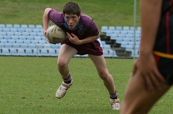Chase Stanley Cup - Illawarra SHS v The HILLS SHS action (photo : ourfootymedia) 