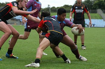Chase Stanley Cup - Illawarra SHS v The HILLS SHS action (photo : ourfootymedia) 