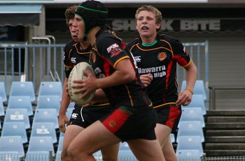 Chase Stanley Cup - Illawarra SHS v The HILLS SHS action (photo : ourfootymedia) 