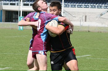 Chase Stanley Cup - Illawarra SHS v The HILLS SHS action (photo : ourfootymedia) 