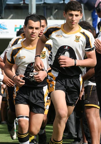2010 Buckley Shield Grand Final - Bass HS v Brisbane Waters HS action (Photo's : Steve Montgomery / OurFootyTeam.com)