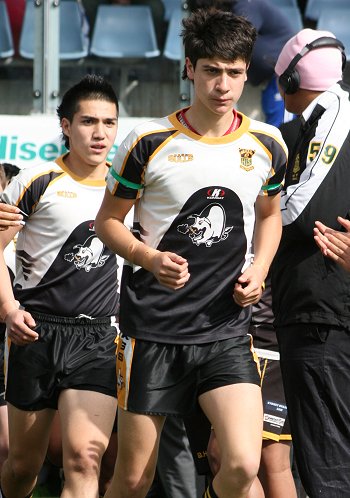 2010 Buckley Shield Grand Final - Bass HS v Brisbane Waters HS action (Photo's : Steve Montgomery / OurFootyTeam.com)