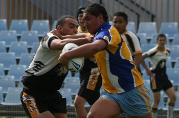 2010 Buckley Shield Grand Final - Bass HS v Brisbane Waters HS action (Photo's : Steve Montgomery / OurFootyTeam.com)