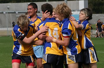 Bass HS v Brisbane Waters HS 2010 Buckley Shield Grand Final action (Photo's : ourfootymedia)