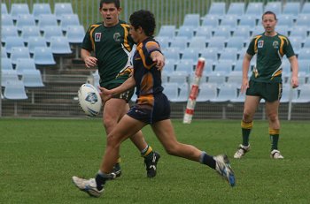 2010 Buckley Shield Grand Final action Hunter SHS v Westfields SHS (Photo's : ourfootymedia)