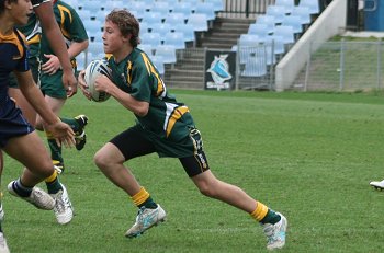 2010 Buckley Shield Grand Final action Hunter SHS v Westfields SHS (Photo's : ourfootymedia)