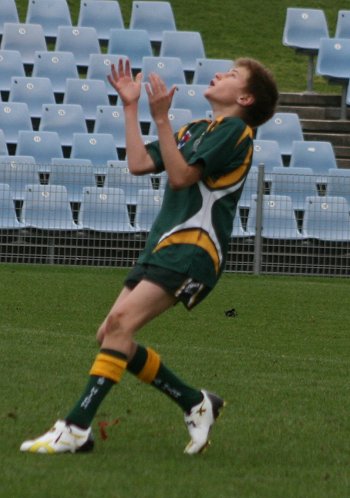 2010 Buckley Shield Grand Final action Hunter SHS v Westfields SHS (Photo's : ourfootymedia)