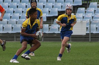 NSWPSSA CLASSIC SHIELD Grand Final Action Muswellbrook PS v Sth Wagga PS @ Shark Park (Photo : ourfootymedia)