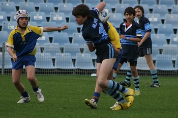 NSWPSSA CLASSIC SHIELD Grand Final Action Muswellbrook PS v Sth Wagga PS @ Shark Park (Photo : ourfootymedia)