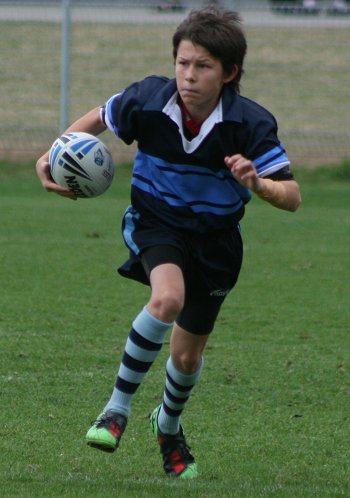 NSWPSSA CLASSIC SHIELD Grand Final Action Muswellbrook PS v Sth Wagga PS @ Shark Park (Photo : ourfootymedia)