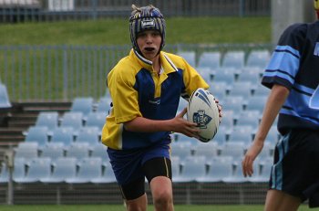 NSWPSSA CLASSIC SHIELD Grand Final Action Muswellbrook PS v Sth Wagga PS @ Shark Park (Photo : ourfootymedia)
