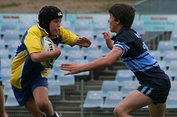 NSWPSSA CLASSIC SHIELD Grand Final Action Muswellbrook PS v Sth Wagga PS @ Shark Park (Photo : ourfootymedia)