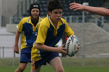 NSWPSSA CLASSIC SHIELD Grand Final Action Muswellbrook PS v Sth Wagga PS @ Shark Park (Photo : ourfootymedia)