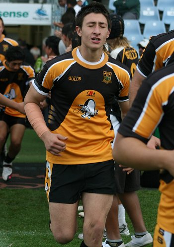 NSWCHS UNI SHIELD Grand Final Endeavour SHS v Bass HS action (Photo's : ourfootymedia)