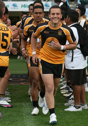 NSWCHS UNI SHIELD Grand Final Endeavour SHS v Bass HS action (Photo's : ourfootymedia)