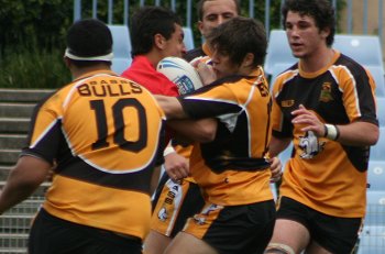 NSWCHS UNI SHIELD Grand Final Endeavour SHS v Bass HS action (Photo's : ourfootymedia)