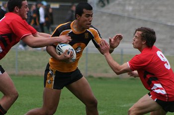 NSWCHS UNI SHIELD Grand Final Endeavour SHS v Bass HS action (Photo's : ourfootymedia)