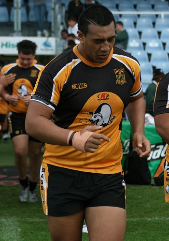 NSWCHS UNI SHIELD Grand Final Endeavour SHS v Bass HS action (Photo's : ourfootymedia)