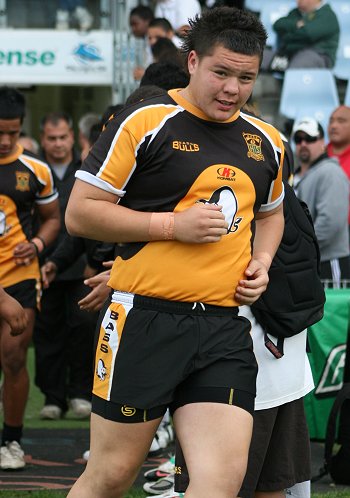 NSWCHS UNI SHIELD Grand Final Endeavour SHS v Bass HS action (Photo's : ourfootymedia)