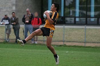 NSWCHS UNI SHIELD Grand Final Endeavour SHS v Bass HS action (Photo's : ourfootymedia)
