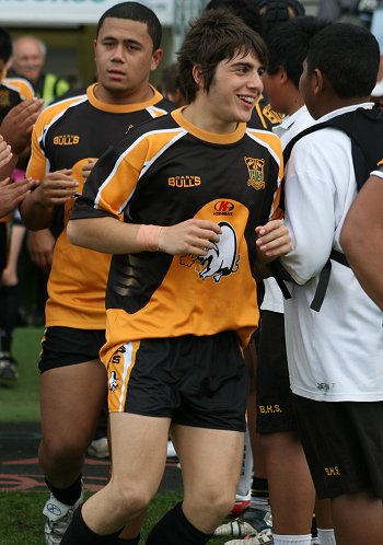 NSWCHS UNI SHIELD Grand Final Endeavour SHS v Bass HS action (Photo's : ourfootymedia)