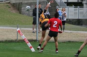 NSWCHS UNI SHIELD Grand Final Endeavour SHS v Bass HS action (Photo's : ourfootymedia)