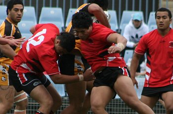 NSWCHS UNI SHIELD Grand Final Endeavour SHS v Bass HS action (Photo's : ourfootymedia)