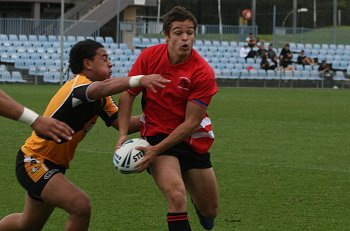 NSWCHS UNI SHIELD Grand Final Endeavour SHS v Bass HS action (Photo's : ourfootymedia)